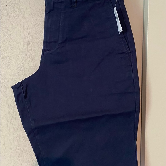 Gap Men’s navy 12 inch shorts - 29 waist - Picture 4 of 8